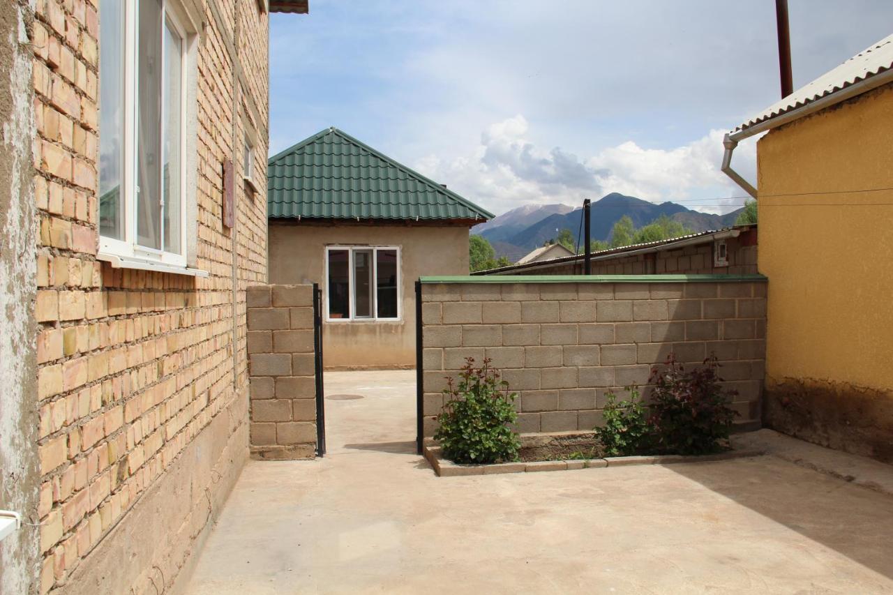Guest House Semetei Bokonbayevo Εξωτερικό φωτογραφία